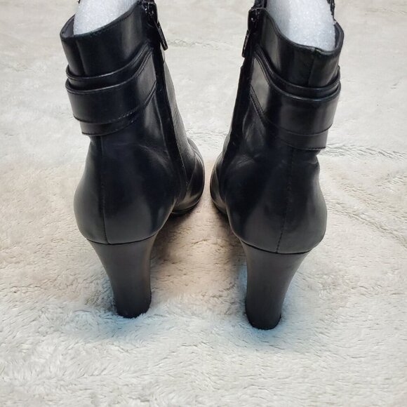 Lauren Ralph Lauren Mandy Black Leather Zipper Pull On Heeled Ankle Boot 9.5 B - Picture 9 of 11